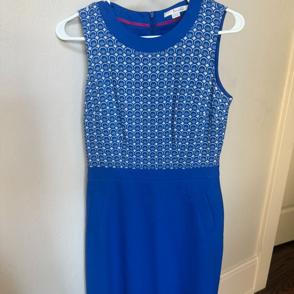 Sharp sleeveless dress
